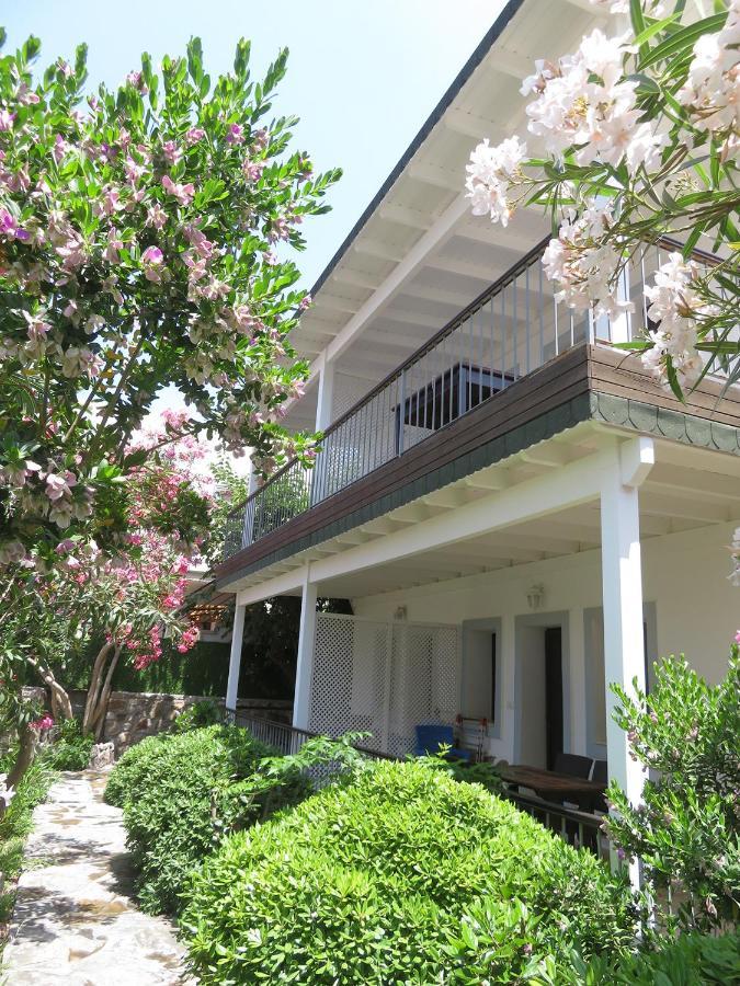 Arriba Pension & Restaurant 규무슬럭 외부 사진